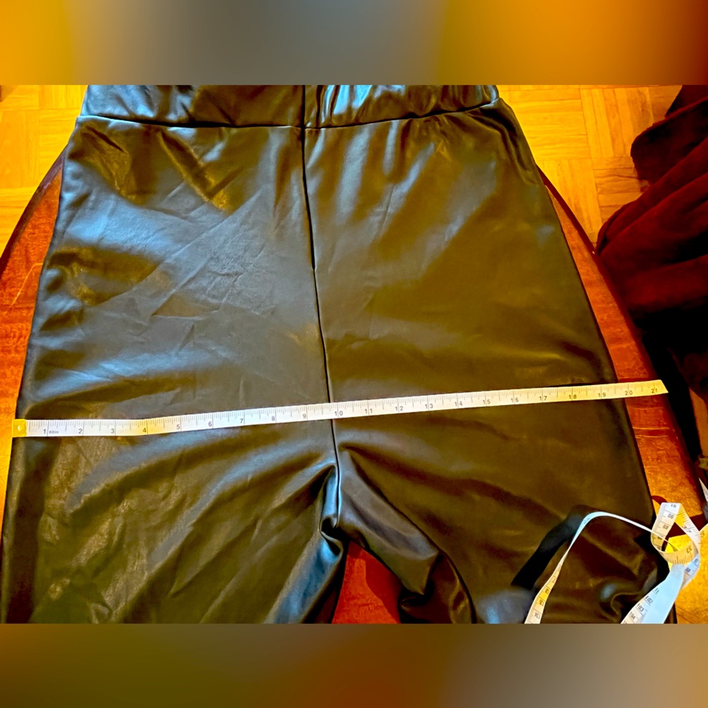 Anthropologie faux leather slit pants / leggings. Stretchy waist. Black. Size M - Picture 11 of 11